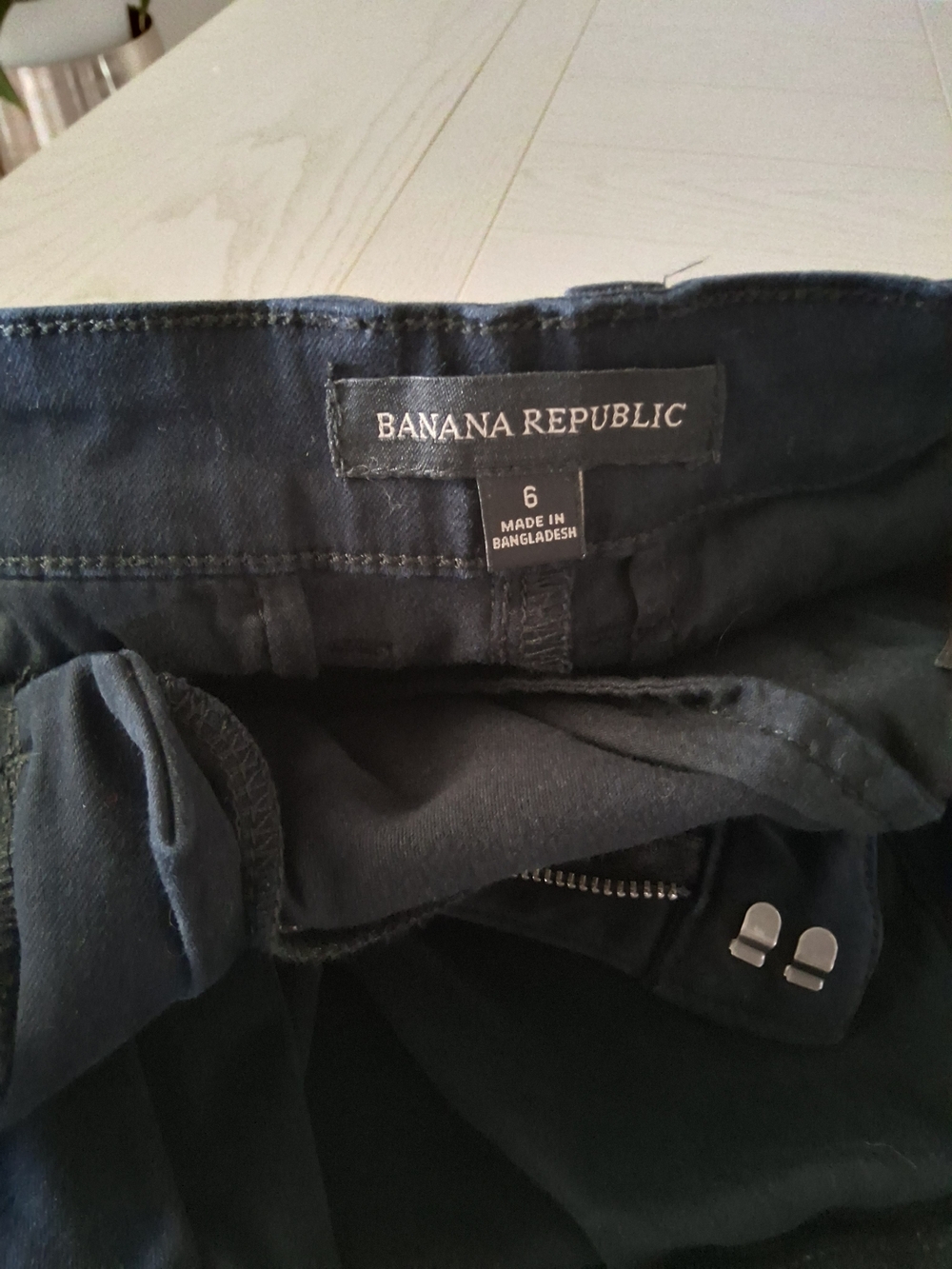 Banana Republic Navy Blue Tailored Women's Shorts - Picture 3 of 3